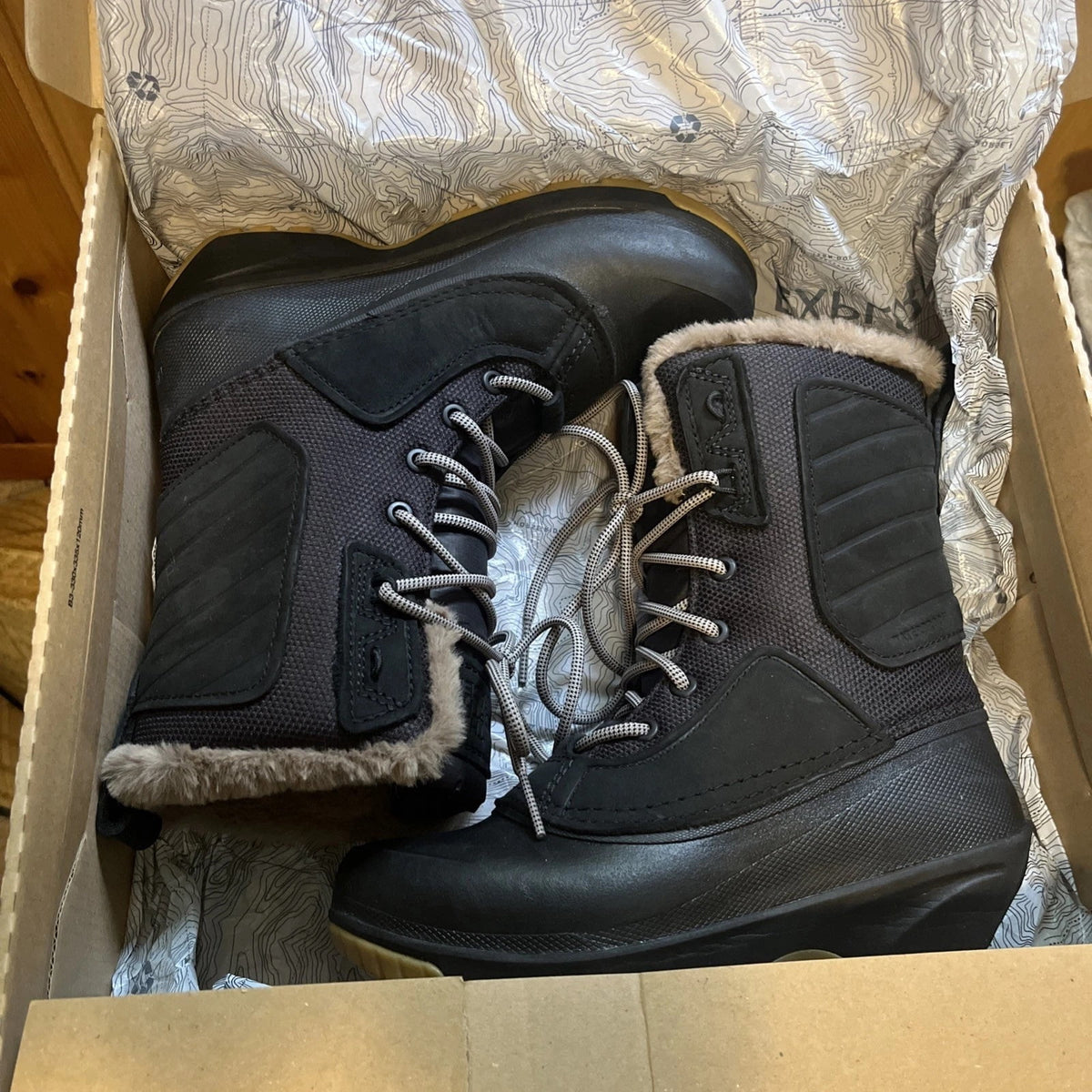 The North Face Shellista IV Mid Lace Boots - Women's
